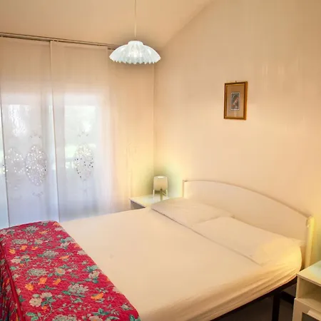 Townhouse With Garden And Easy Access 빌라