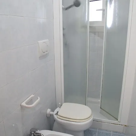 Villa Townhouse With Garden And Easy Access